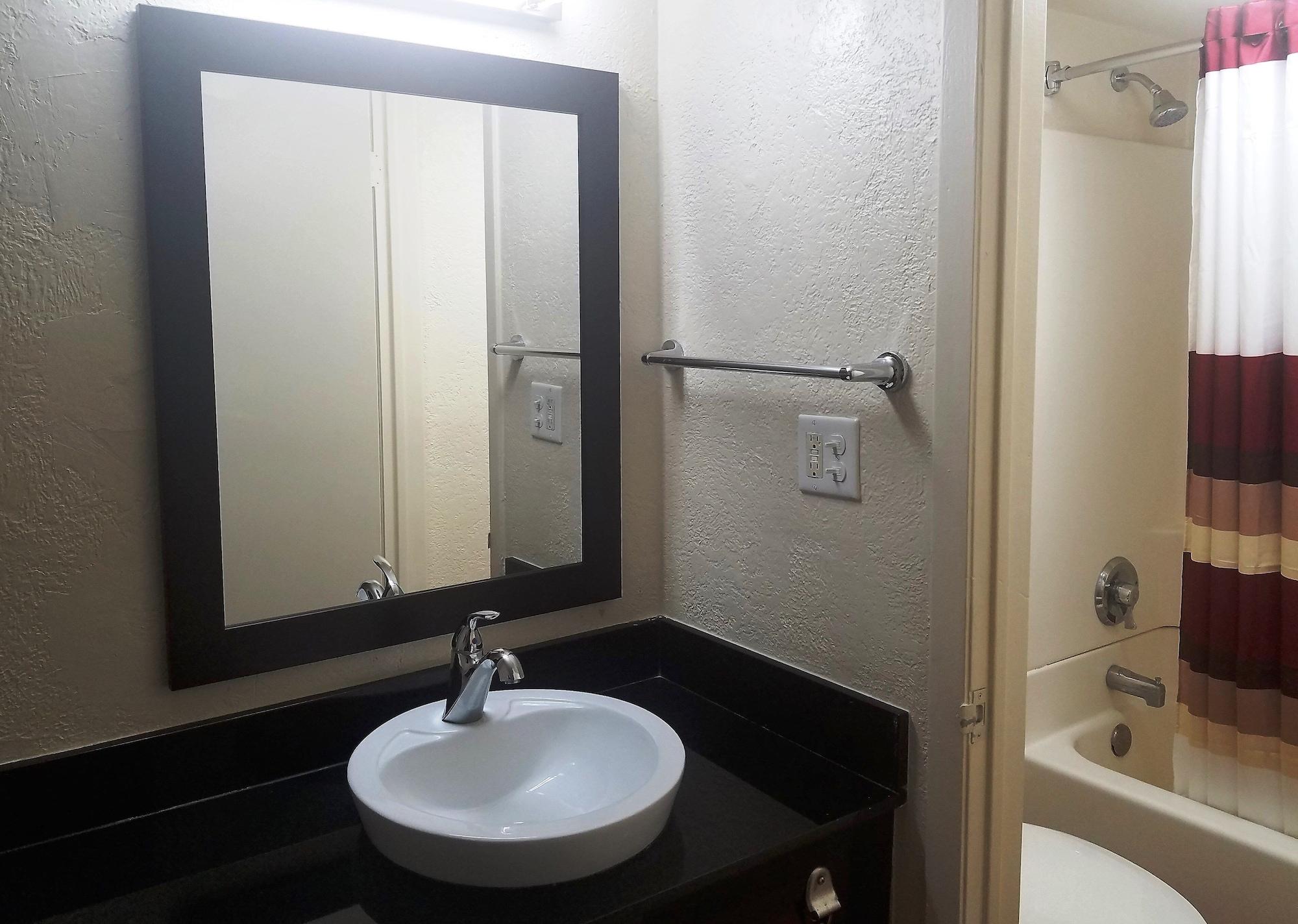 Red Roof Inn San Antonio Northeast - Rittiman Rd ภายนอก รูปภาพ