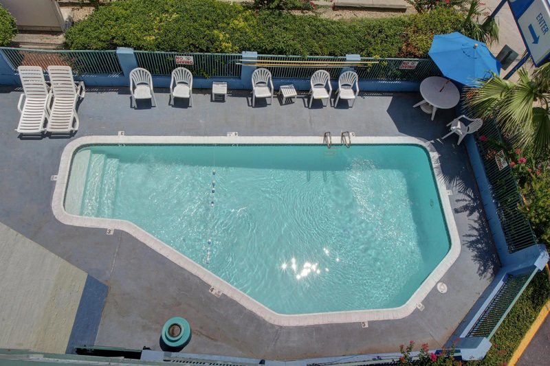 Red Roof Inn San Antonio Northeast - Rittiman Rd ภายนอก รูปภาพ