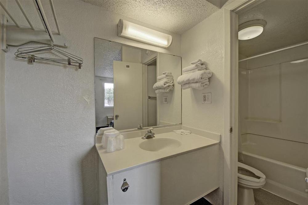 Red Roof Inn San Antonio Northeast - Rittiman Rd ห้อง รูปภาพ