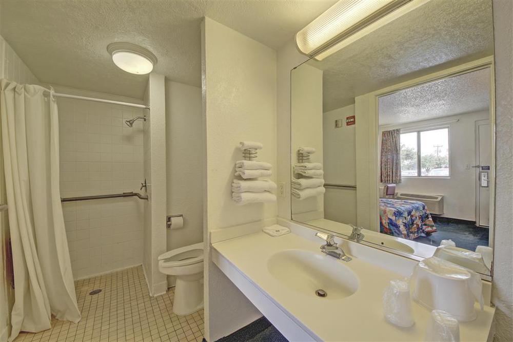 Red Roof Inn San Antonio Northeast - Rittiman Rd ห้อง รูปภาพ